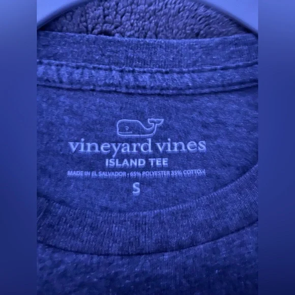 Vineyard Vines Island Tee - Picture 2 of 3